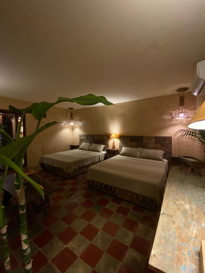 Casa Silice Guesthouse Valladolid  Buitenkant foto