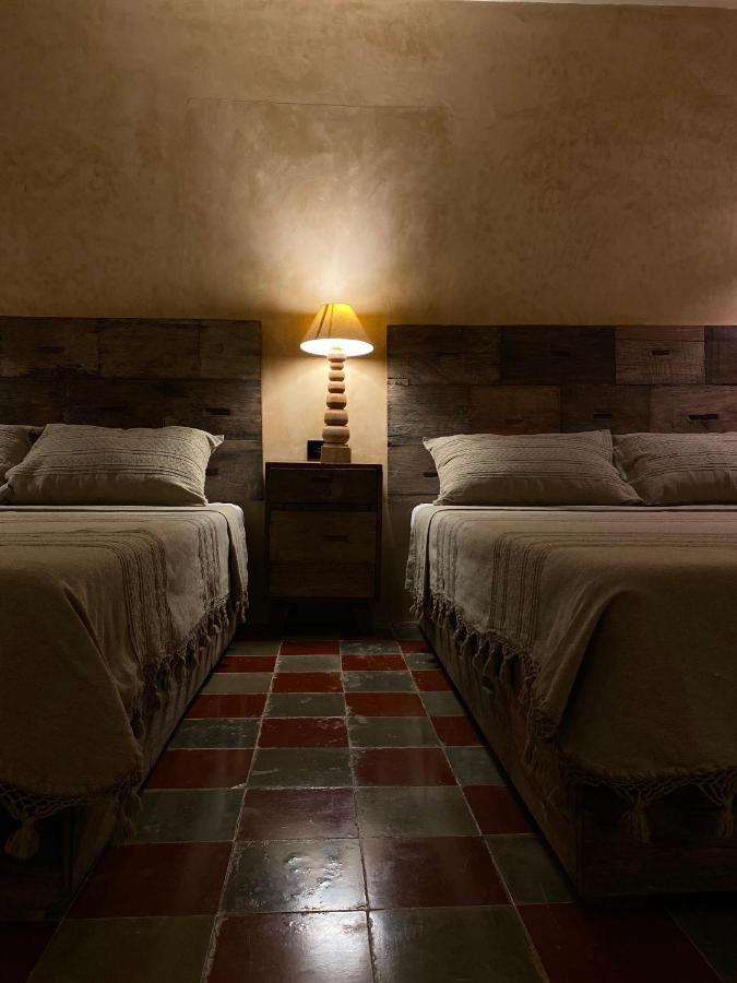 Casa Silice Guesthouse Valladolid  Buitenkant foto