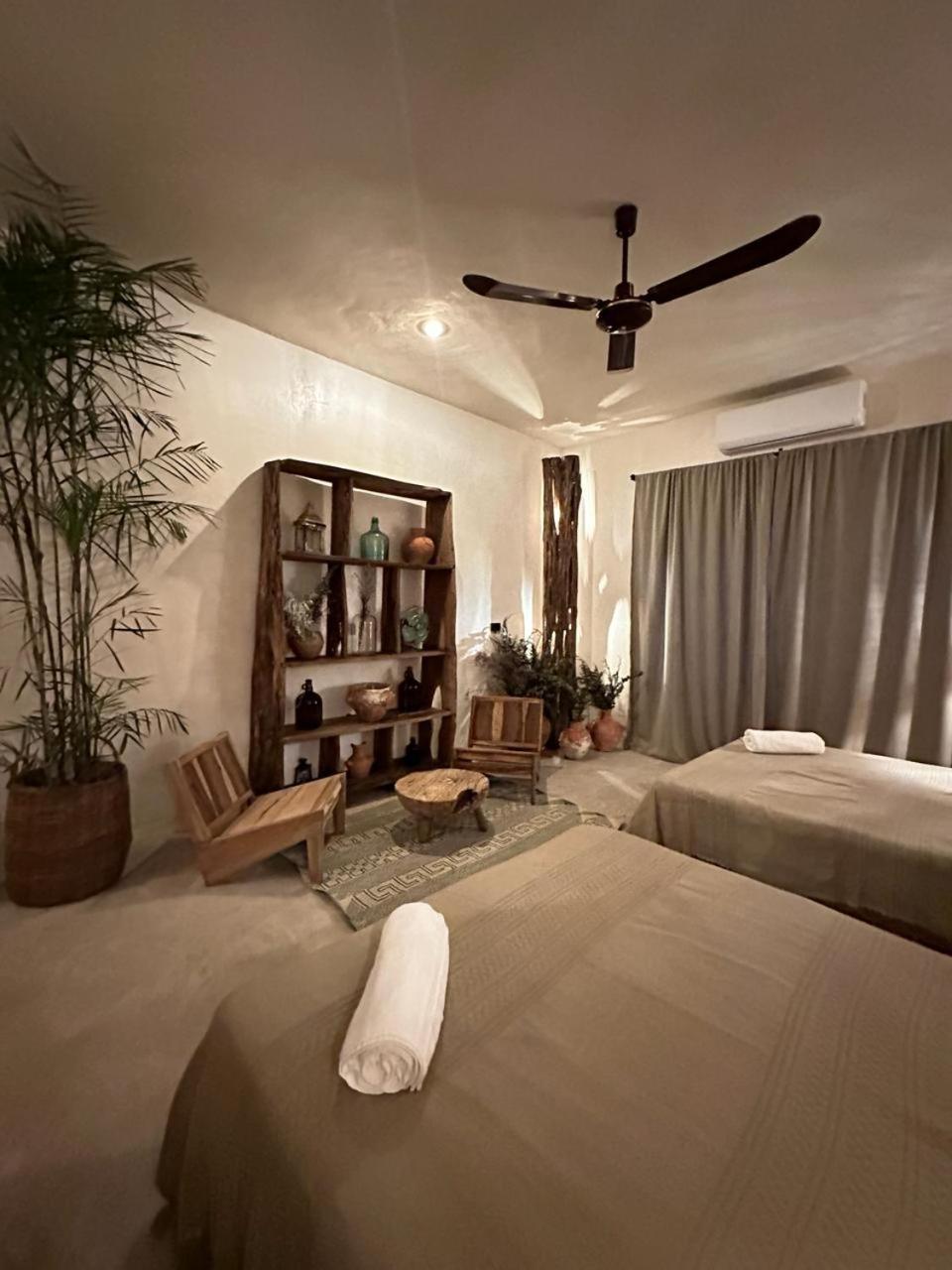 Casa Silice Guesthouse Valladolid  Buitenkant foto